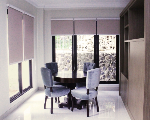 Roller Blind Termurah Jogja