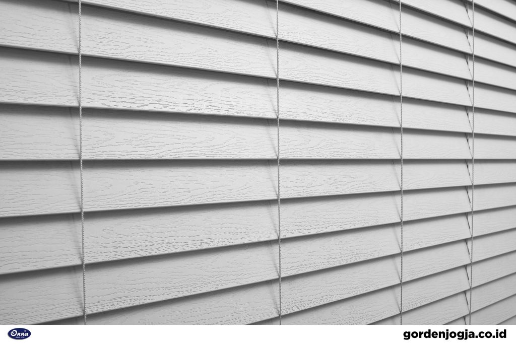 tirai outdoor UV blind