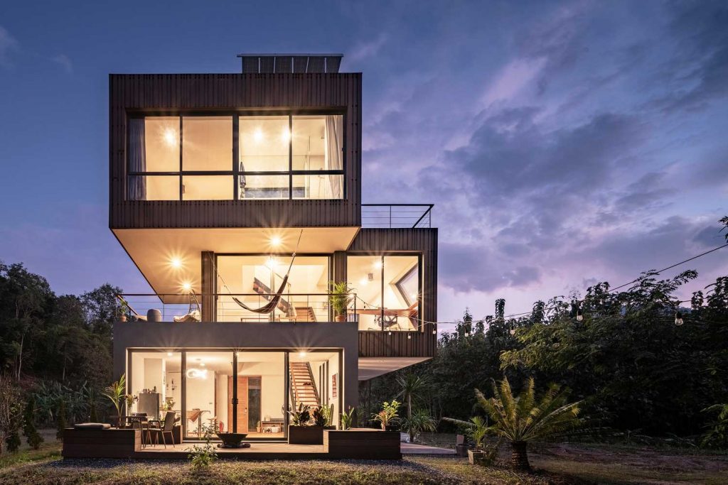 rumah 3 lantai