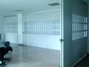Upgrade Rumah Tanpa Ribet Ini 3 Keunggulan Folding Door PVC yang Bikin Kamu Nggak Nyesel