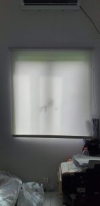 ROLLER BLINDS DIMOUT SERI 68